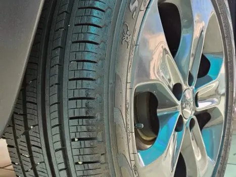 COMPASS - 2.0 16V LONGITUDE AUTOMÁTICO