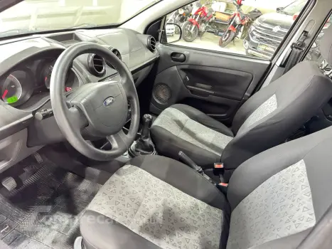 Fiesta 1.6 Mpi Sedan 8V Flex 4P Manual