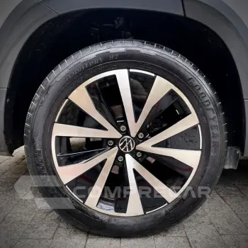 TAOS 1.4 250 TSI Highline