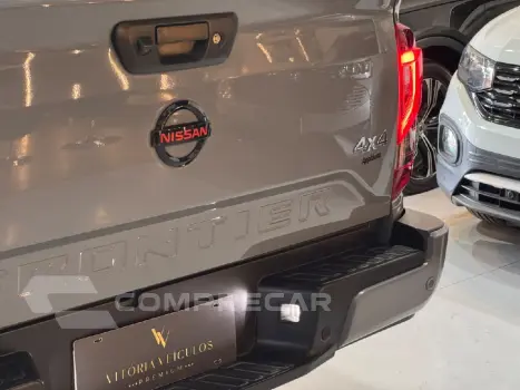 FRONTIER 2.3 16V TURBO DIESEL PRO4X CD 4X4 AUTOMÁTICO