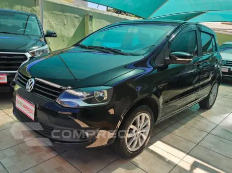 Volkswagen FOX - 1.0 MI TRENDLINE 8V 4P MANUAL 4 portas