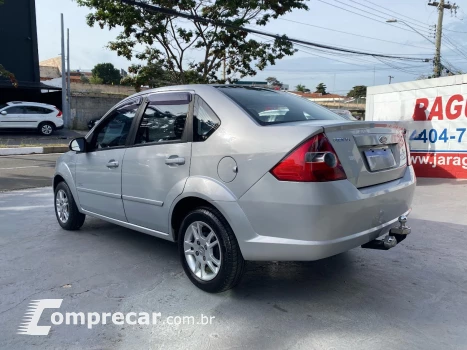 FIESTA 1.6 MPI Class Sedan 8V