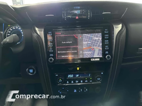 HILUX SW4 2.8 D-4D TURBO DIESEL SRX 7L 4X4 AUTOMÁTICO