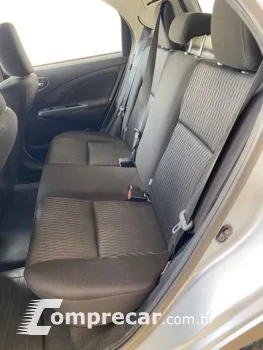 Toyota Etios Hatch 1.3 X 4 portas