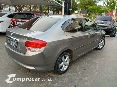 CITY 1.5 LX Sedan 16V