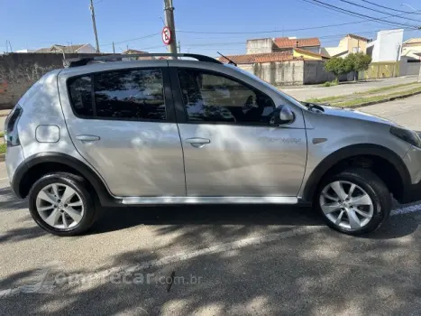 SANDERO - 1.6 STEPWAY 16V 4P AUTOMÁTICO