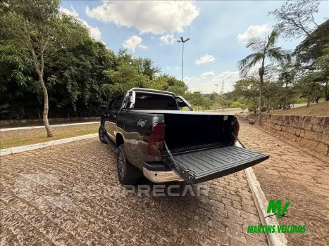 HILUX 2.8 D-4D TURBO DIESEL CD SR 4X4 AUTOMÁTICO