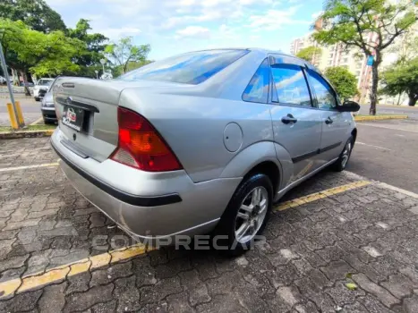 FOCUS HATCH - 2.0 GHIA 16V 4P MANUAL