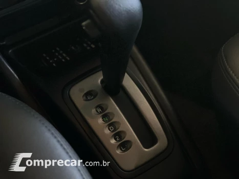 PAJERO TR4 2.0 4X4 16V 140CV FLEX 4P AUTOMÁTICO