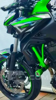 KAWASAKI Z650 ABS