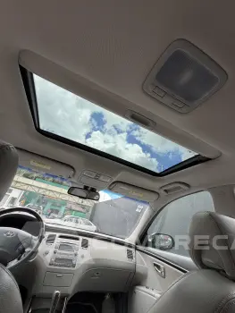 AZERA 3.3 MPFI GLS Sedan V6 24V