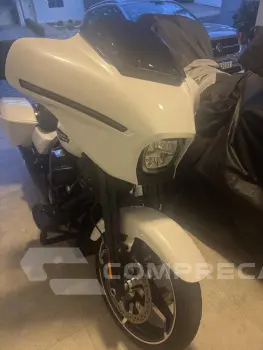 STREET GLIDE ESPECIAL