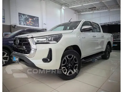 HILUX 2.8 D-4D TURBO DIESEL CD SRX 4X4 AUTOMÁTICO