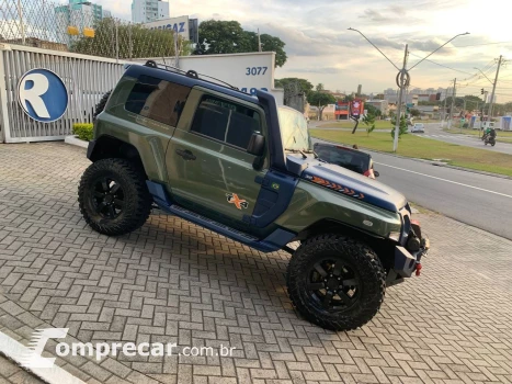 T-4 TX4 4x4 3.2 20V Cap.Ríg Diesel Aut.