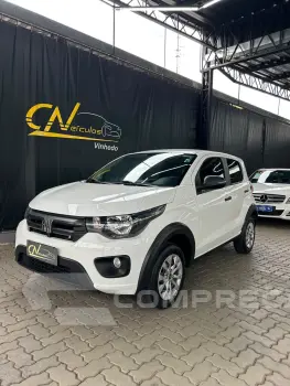 Fiat MOBI 1.0 8V EVO Like. ON 4 portas