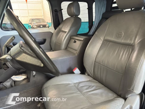 F-1000 3.9 SUPER SÉRIE 4X2 CS 8V TURBO DIESEL 2P MANUAL