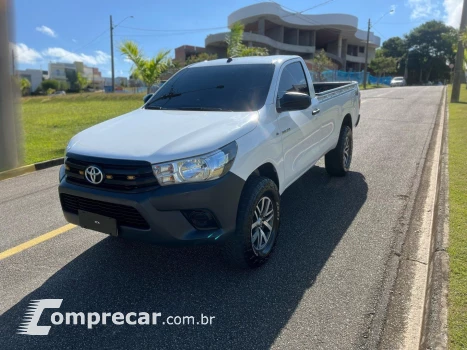 Toyota HILUX 2.8 D-4D TURBO DIESEL CS 4X4 MANUAL 2 portas