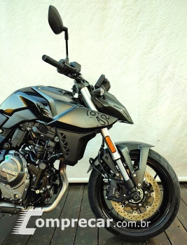 SUZUKI GSX-8S