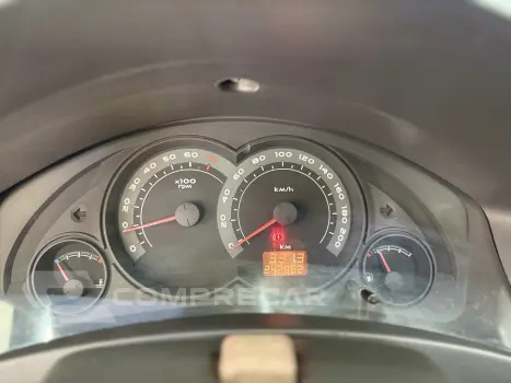 CELTA 1.0 MPFI Life 8V