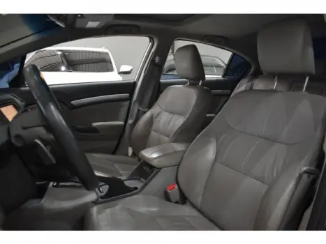 CIVIC - 1.8 EXS 16V 4P AUTOMÁTICO