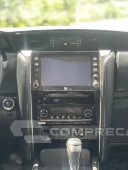 HILUX SW4 2.8 D-4d Turbo Diamond 7L 4X4