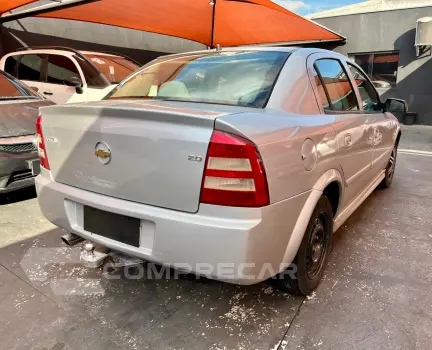 ASTRA 2.0 MPFI Advantage Sedan 8V