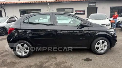 Onix Hatch 1.4 4P FLEX LT