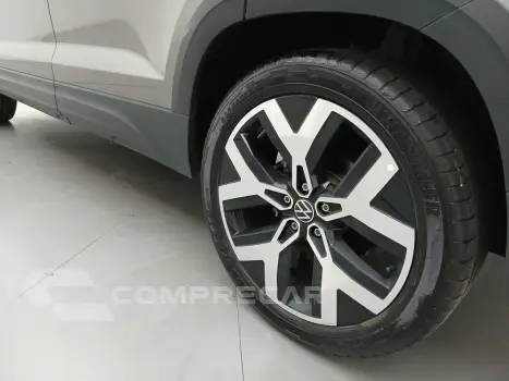 TAOS 1.4 250 TSI TOTAL FLEX HIGHLINE AUTOMÁTICO
