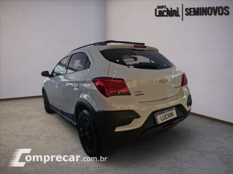 ONIX 1.4 MPFI ACTIV 8V FLEX 4P AUTOMÁTICO