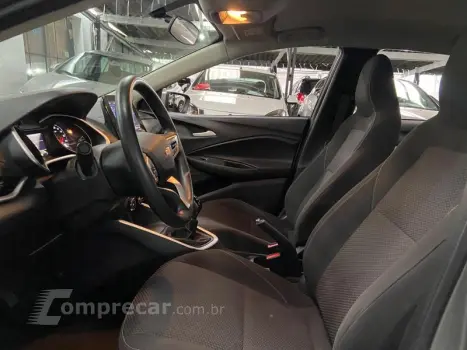 ONIX SEDAN PLUS LT 1.0 12V MANUAL