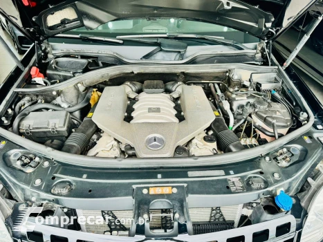 Mercedes-Benz ML 63 AMG 5.5 V8 32V Bi-turbo 4 portas