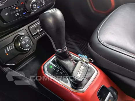 RENEGADE 2.0 16V TURBO DIESEL TRAILHAWK 4P 4X4 AUTOMÁTICO