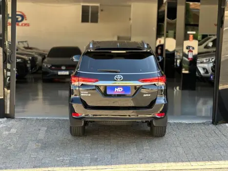 HILUX SWSRXA4FD