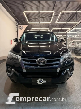 HILUX SW4 2.8 D-4d Turbo SRX 7L 4X4