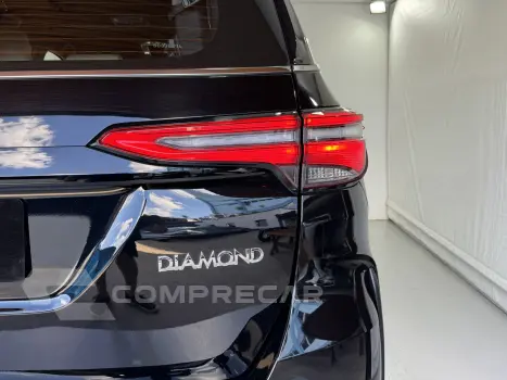 HILUX SW4 2.8 D-4d Turbo Diamond 7L 4X4