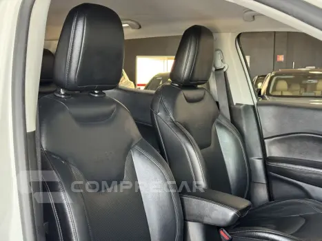 Compass 2.0 16V 4P LONGITUDE FLEX AUTOMÁTICO