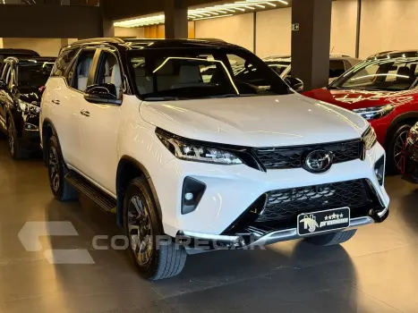 HILUX SW4 2.8 D-4D TURBO DIESEL DIAMOND 7L 4X4 AUTOMÁTICO