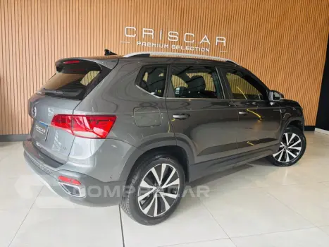 TAOS 1.4 250 TSI TOTAL FLEX HIGHLINE AUTOMÁTICO