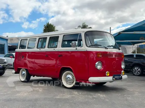 Volkswagen Kombi Luxo 3 portas