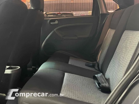 FIESTA 1.6 SE SEDAN 16V FLEX 4P MANUAL