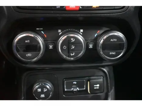 RENEGADE - 2.0 16V TURBO LONGITUDE 4P 4X4 AUTOMÁTICO