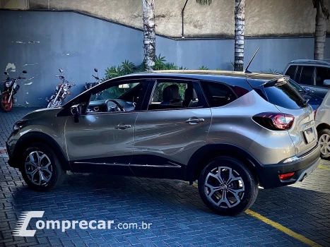 CAPTUR 1.3 TCE Iconic
