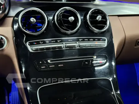 C 180 1.6 CGI AVANTGARDE 16V TURBO GASOLINA 4P AUTOMÁTICO