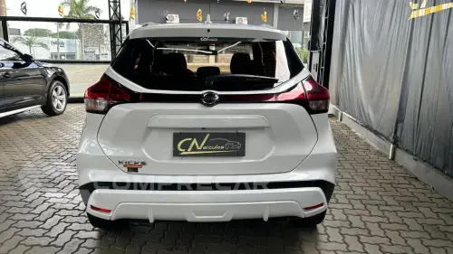 KICKS 1.0 Turbo Advance