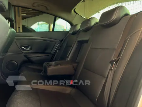 FLUENCE 2.0 Dynamique 16V