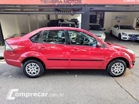 FIESTA 1.6 MPI Class Sedan 8V