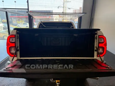 HILUX 2.8 D-4D TURBO DIESEL CD SRX 4X4 AUTOMÁTICO