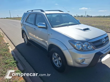 HILUX SW4 3.0 4X4 8V Turbo