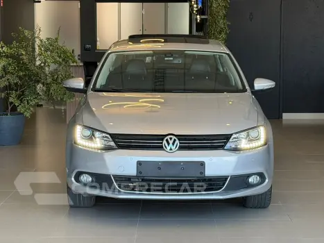 JETTA 2.0 TSI Highline 211cv