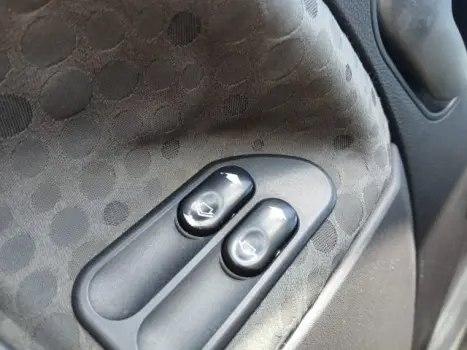 FIESTA HATCH - 1.6 ROCAM SE PLUS 8V 4P MANUAL